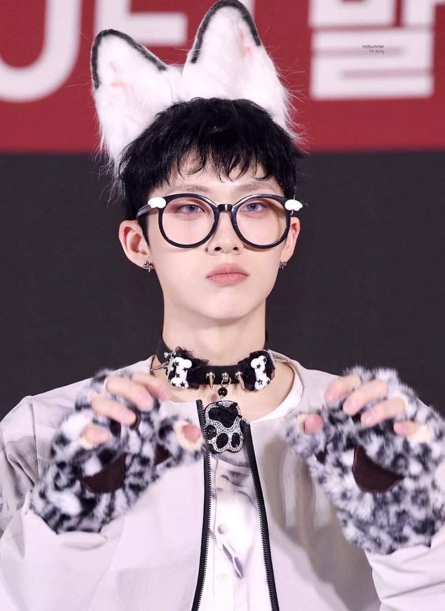 starmansoul's tweet photo. everyone get more catboy piwon pilled right NEOW https://t.co/sal9XW7LX6
