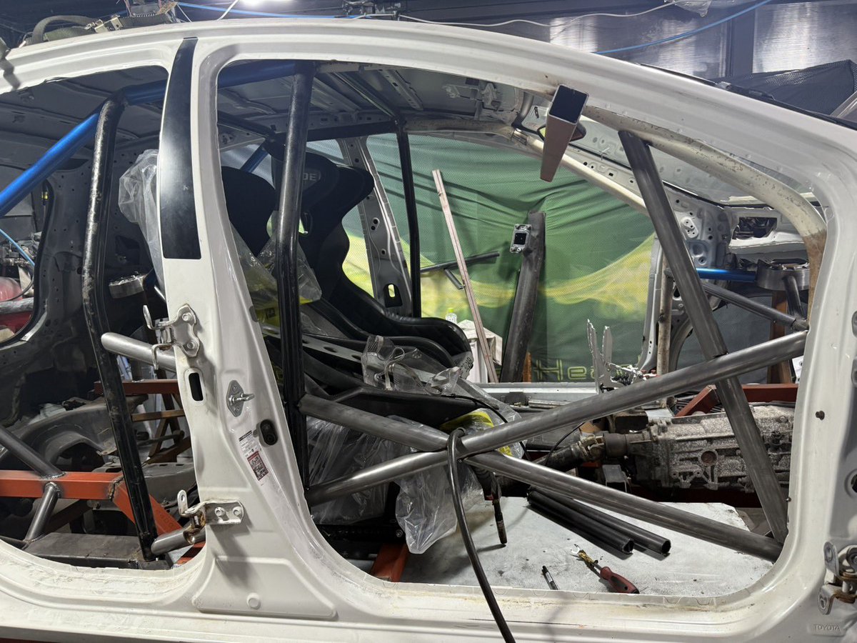 NGOFactory5423's tweet photo. WRC27の正体。

やる気は何処へ https://t.co/cuVZHXc1oF