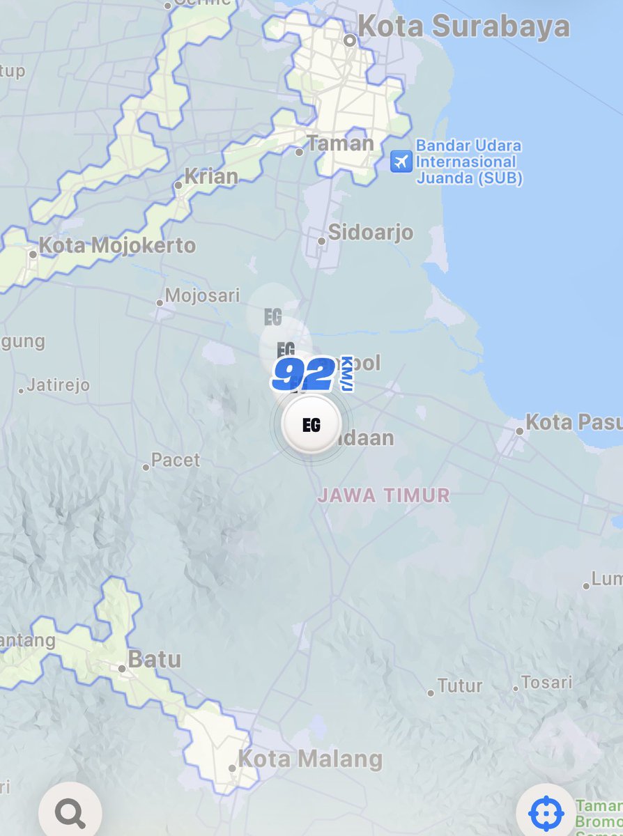 widari_dian's tweet photo. Jam 07.02 dibilang gausa ngebut ngebut, malah tbtb udh di pandaan 😩 asal jgn ky supir sumber selamat aja lah 😩 https://t.co/W8AY3hcD3j