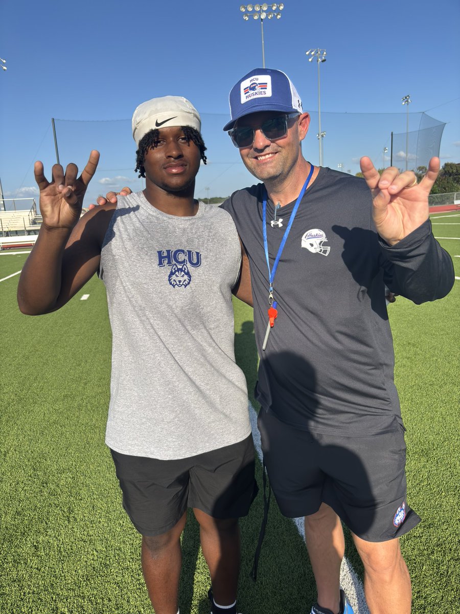 quintonboatner_'s tweet photo. Had Amazing Conversations & An Incredible Time At The @HCUFootball Camp. Went 6-0 In 1on1s! Gained A Lot From @Coach_Hinshaw & @BlaineTrekell. Truly Appreciated @Coachwilkerson & @CoachFujiwara For Connecting & Building A Relationship With My Parents. Looking Forward To Staying In Touch & Excited For What The Future Holds!

#RecruitKeller #STACKINGDAYS #staydown #greatness #dominate #blessed #TFLs #2027Recruit #TXHSFB #Tank #Scarface #Keller #Indians #Texas #Football #6A #Linebacker #Prospect #SeniorYearLoading #HCUFootball #HoustonChristian #DawgsUp #TheStandard #HuskyTakeover #SouthlandConference #FCS @CoachRob99 @CoachTKeller @HT4_PrepRZ @HCUFootball @HCUCoachBachtel @dcoleknows @Coach_Forde @Coach3veritt_ @CoachJoDykes @CoachJoeWillis
