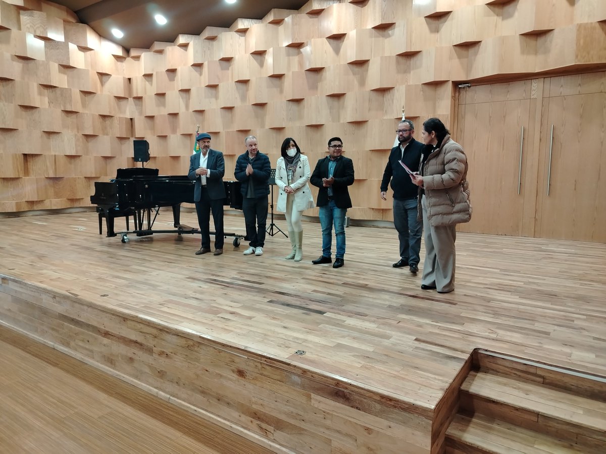 OficialCOMEM's tweet photo. Eryx Elizarraga, de violín, Any Agabekyan, de violín, Renata Cuevas, de contrabajo y Elba Pineda, de violín, son los finalistas de la Categoría de Cuerdas del VII Concurso Interno "Laszlo Frater" del @OficialCOMEM
@CulturaEdomex https://t.co/PxBojhieNQ