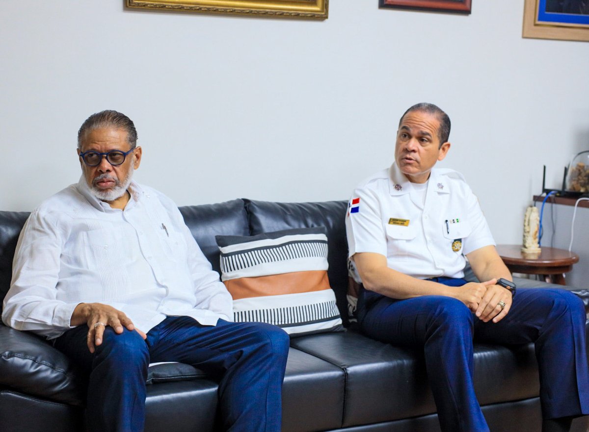 Policía Nacional República Dominicana tweet media