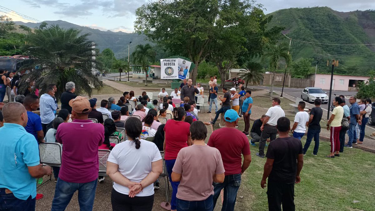 MonagasAD's tweet photo. 09 Jun | Reunion con nuestros equipos de la comunidad el abanico, el rincón , Municipio Acosta, seguimos trabajando por la Democracia y Libertad de nuestro País. https://t.co/9Zq2t3r4BQ