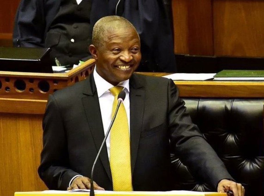RealLungaM's tweet photo. @vpopulimedia @BBCNews @BBCWorld ... so on the subject of South Africa being Xenophobic... https://t.co/qJJ7AxkvTz