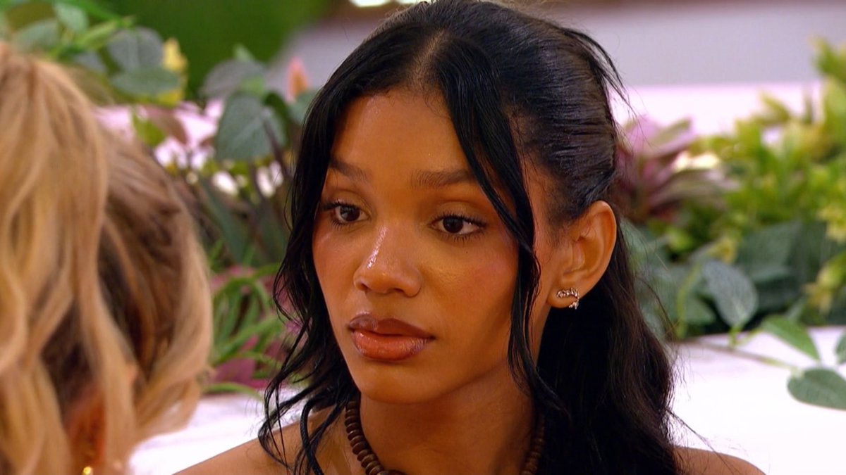 emilierrobb's tweet photo. THEE fucking baddest
 #loveislandusa https://t.co/cohFPcUFVW