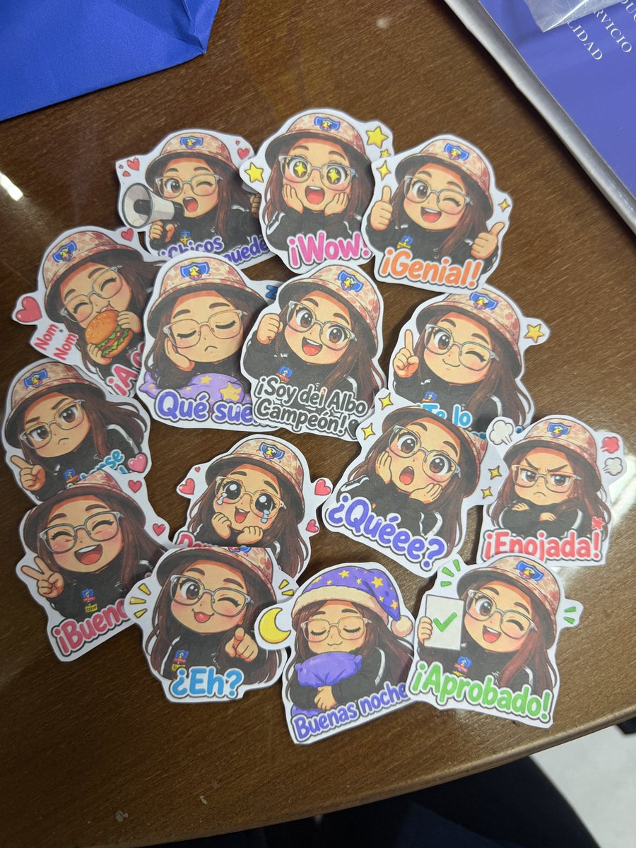 valemoriarty's tweet photo. un alxmnx me regaló estos stickers jdjd como dirían ellos: si soy!! https://t.co/2YMYNdU0DP