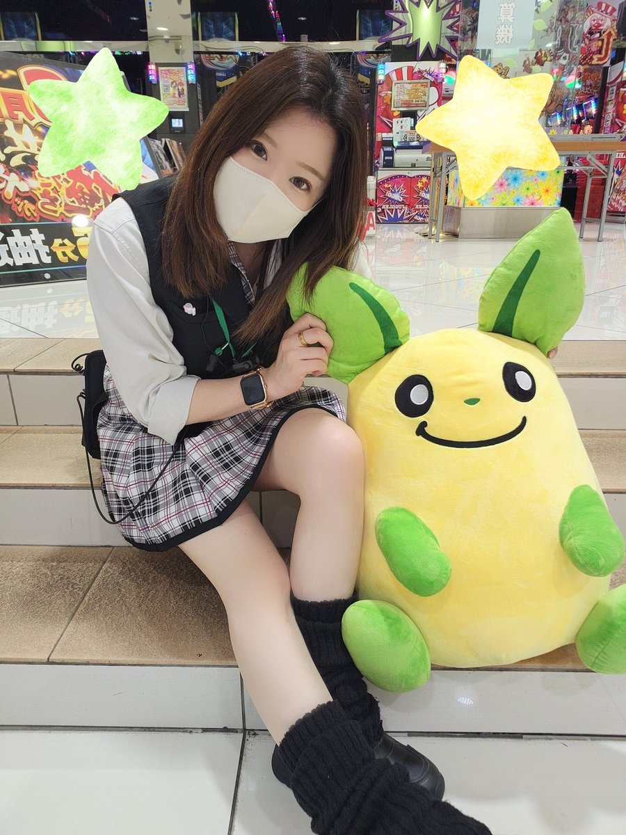 LAKATA_RAYSATO5's tweet photo. 💚💛新装開店💛💚

撮影の裏側公開(๑>ฅฅ<๑)
一人だとシュールすぎる🤣

ご来店お待ちしてます✌💖 https://t.co/sKy402oncz