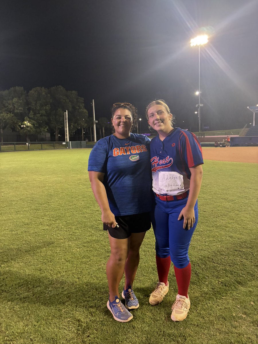 addyhabedank's tweet photo. I am so glad that I had the opportunity to go to the @GatorsSB pitching camp today! I learned so much from all of the players and staff and will work hard to apply it to my pitching!! #softball #classof2028 https://t.co/vZivxw8IGV