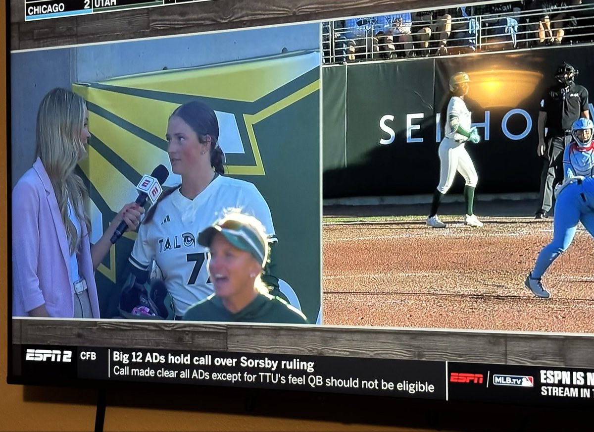 PatrickSA1973's tweet photo. Hit her first home runner of the season congrats @briellis1 @ron_ellis @molly_ellis77 🥎💣 https://t.co/Na9DWjvpCW