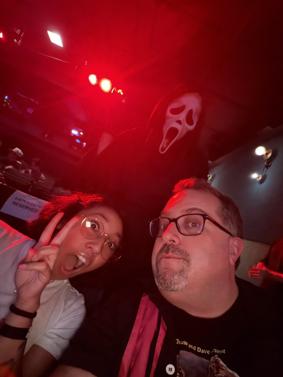TheEricGoldman's tweet photo. 🎵 “You better believe in karma���”🎵 #Scream4 https://t.co/zZiAoLk48G
