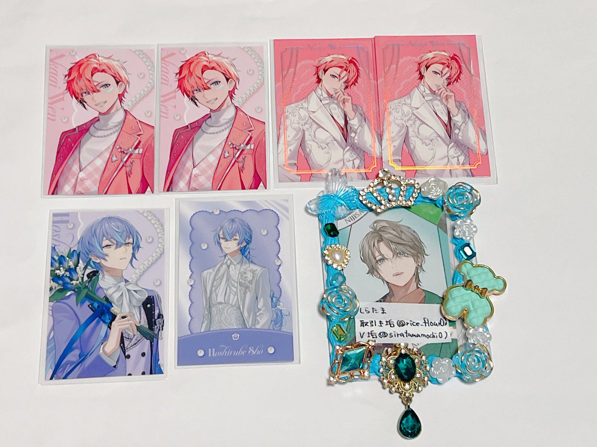 rice_flour0's tweet photo. 【交換 譲渡】にじさんじ Luminous Marriage  ジューンブライド ジュンブラ チェキ風カード 特典

(譲)1枚目
(求)同種IDカードの方
※特典🚺のみ¥500+送料での譲渡可能。

郵送のみ。検索外よりも受け付けておりますのでよろしくお願い致します。 https://t.co/snK6laEg5L