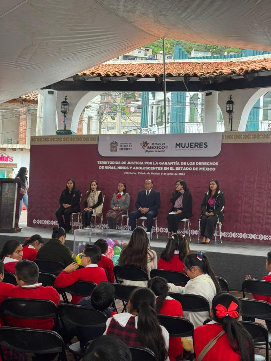PJEdomex's tweet photo. El acceso efectivo a los derechos de la niñez fue tema de la jornada “Territorios de Justicia por la Garantía de Derechos de Niñas, Niños y Adolescentes en el Edomex”, a la que asistió en representación del Magistrado Presidente Héctor Macedo, la jueza María de Lourdes Hernández. https://t.co/Nodaq2E467