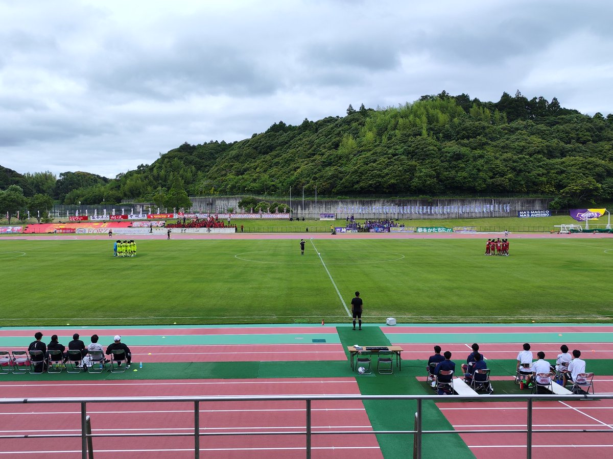 Hideksh_0205's tweet photo. インターハイ千葉・準決勝第1試合⚽️
#流経大柏 🆚 #中央学院
#東総運動場 https://t.co/0ruGNHQJlc