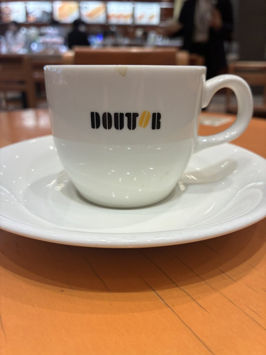 Cof1225sky's tweet photo. すごく久しぶりな投稿✨
今日は時間が空いたので、カフェでゆっくり作業☕️

来年の冬に朗読劇を
やってみようと企画中❄️

どこまで実現できるか分かんないけど
実現したら嬉しいな💕 https://t.co/vzzcIfDqWX