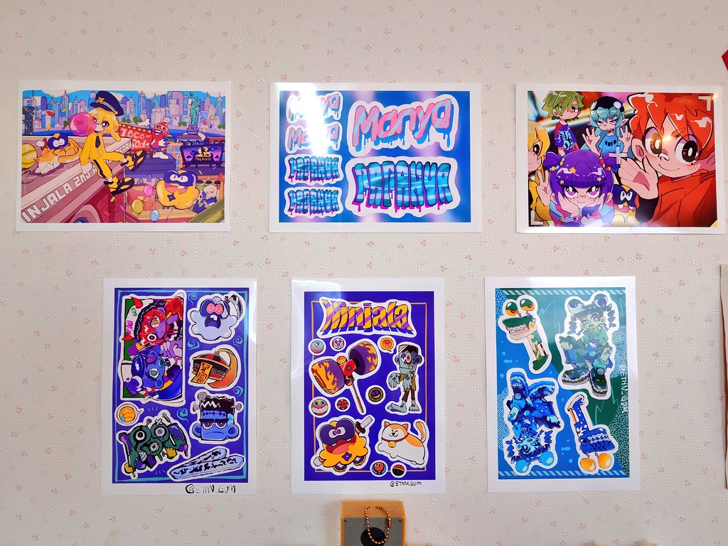 alpha_manya's tweet photo. ニンジャラはシーズン1からやって、エスニさんの絵を壁に飾り続け…これはニンジャラ2の絵をまたエスニさんが描いてくれる日が来るのか！！！ https://t.co/myMQ2vy4lx