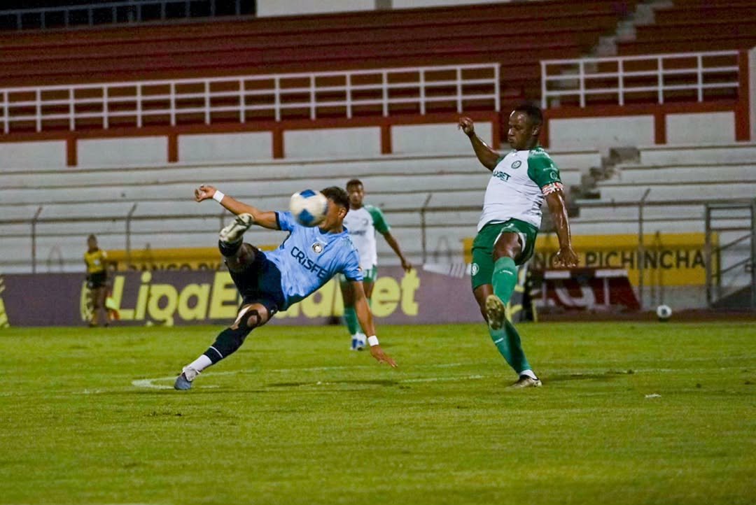 LDUPHincha's tweet photo. FINAL 

#LDUP perdió 4 - 2 en Ibarra ante San Antonio.

¿Opiniones? https://t.co/7mSxFXBUmZ