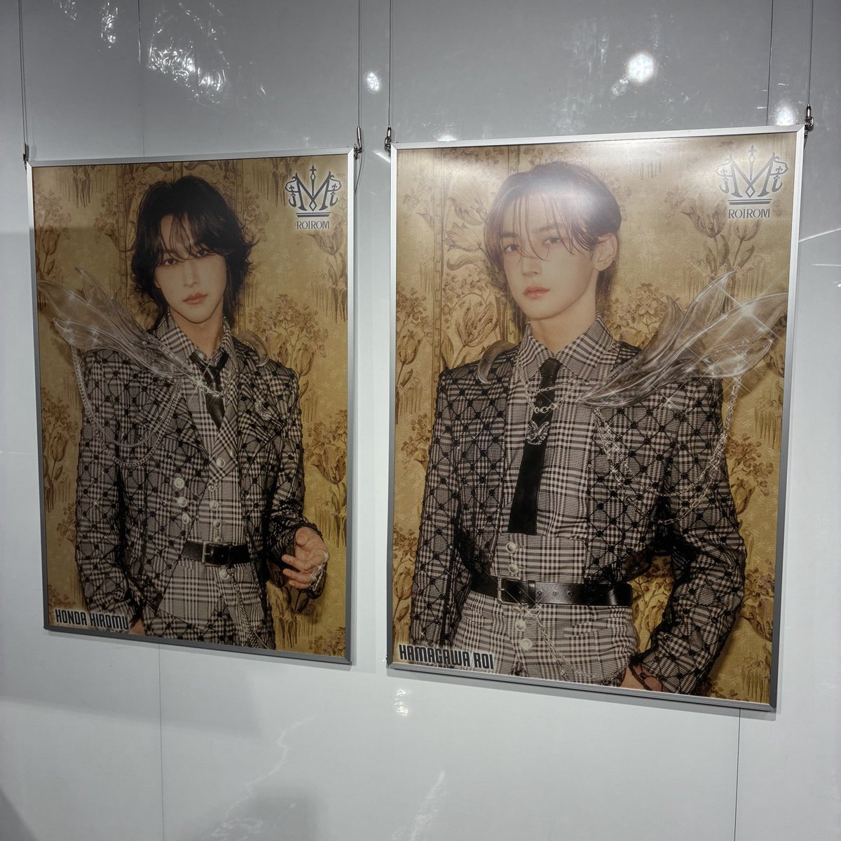 TOWER_Fukuoka's tweet photo. 【#ROIROM】

メジャーデビューミニアルバム
『CLASSIC WAVE』本日発売日!!👑

「#タワラブ！」キャンペーン🤟🏻💫
👑 「タワラブ！」ポスター掲出
　&amp;抽選プレゼント
👑パネル展&amp;抽選プレゼント
👑ソロポスター掲出
👑等身大パネル など盛りだくさん✨
🔗https://t.co/yieqwaplAP
#ROIROM_CLASSICWAVE https://t.co/zCqjCusyDa
