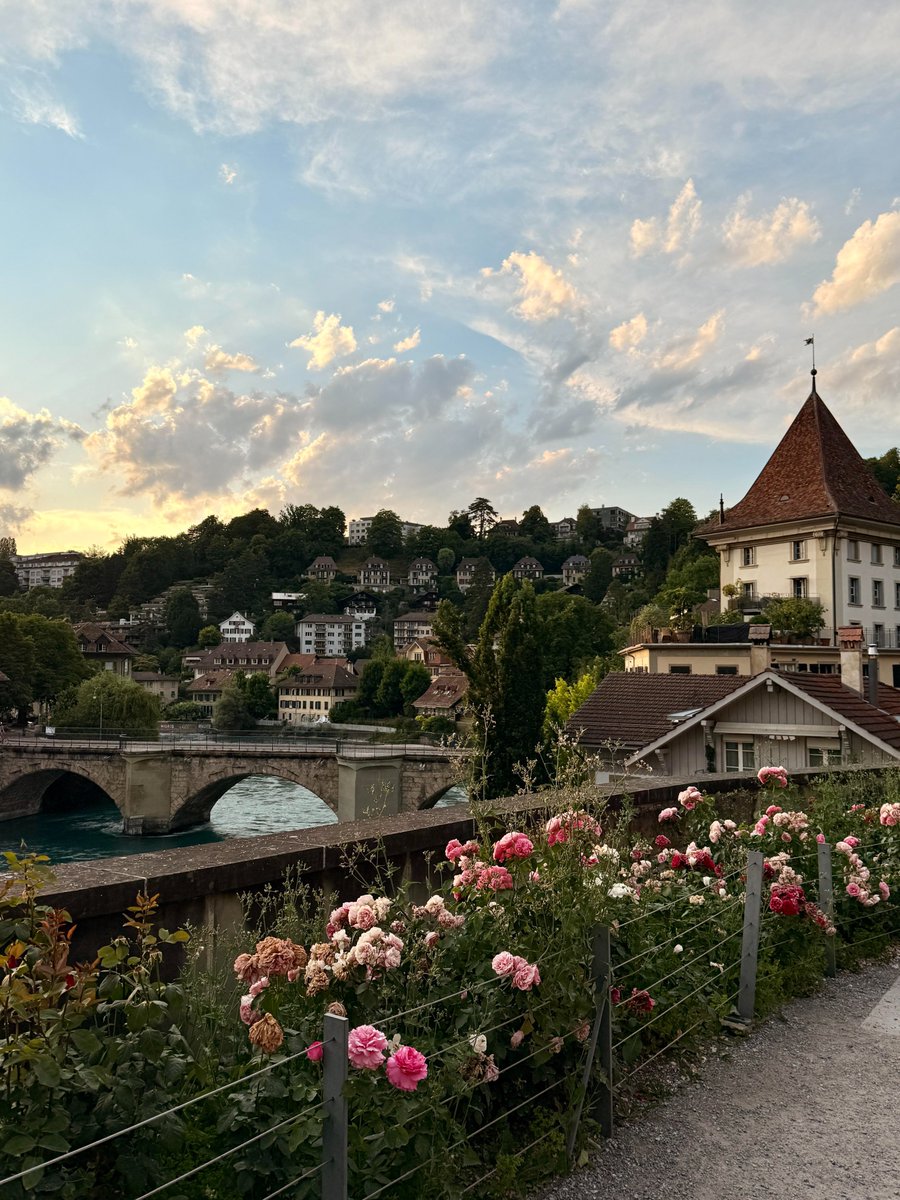 McillhattonSam's tweet photo. A Pure Realm, Switzerland https://t.co/gQrGursa7b