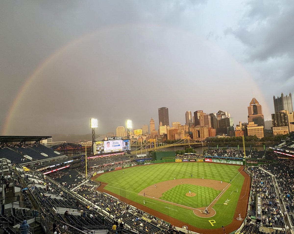 BoyslnBIue's tweet photo. and do we think it's a coincidence that the rainbow appeared and then the dodgers scored 10 runs happy pride https://t.co/JuCaBq1j4h