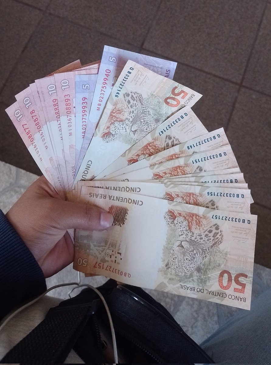 Michell3dejesus's tweet photo. Gosto quando meu foco é fazer dinheiro e mais nada https://t.co/LuFx6Nbs7r