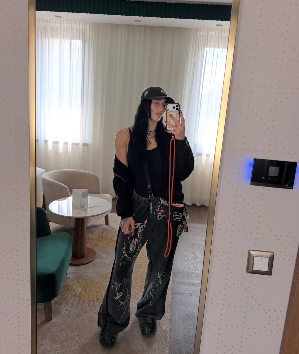 WWRipley's tweet photo. Oh miss ripleyyyy https://t.co/6jfJEzQTzt