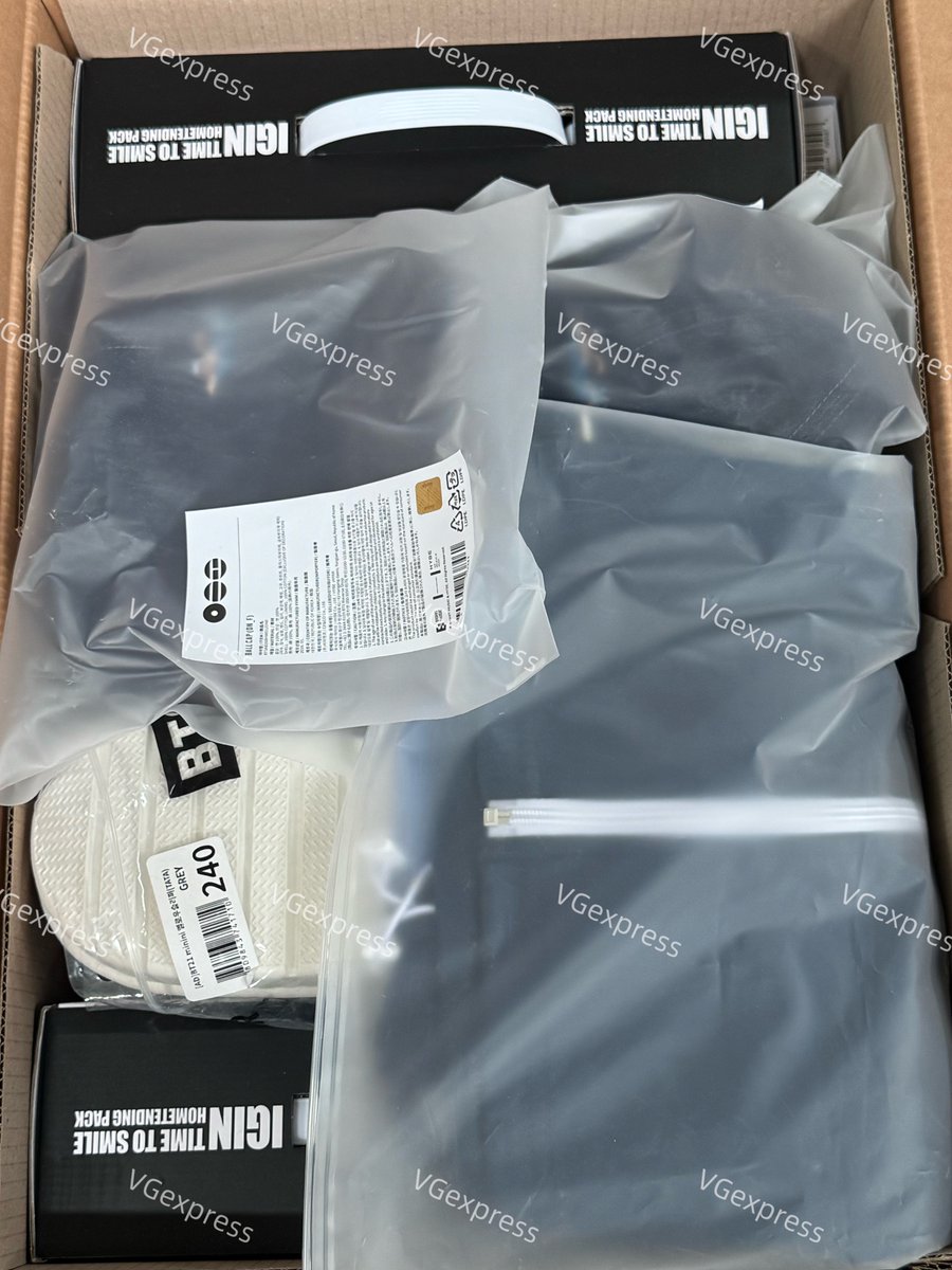 vgexpress_korea's tweet photo. 📦 Today’s VGEXPRESS Update
Here are today’s arrivals and repackaged boxes!
Experience safe and fast Korean logistics service with VGEXPRESS 🇰🇷✨

We share the latest Korean deals, trends, and hot products 🇰🇷
Follow us to discover great K-beauty, K-food, and K-pop items from Korea.
Want to buy from Korean stores?
We can help with proxy buying, Korea warehouse storage, and worldwide shipping

DM for orders & inquiries 💌