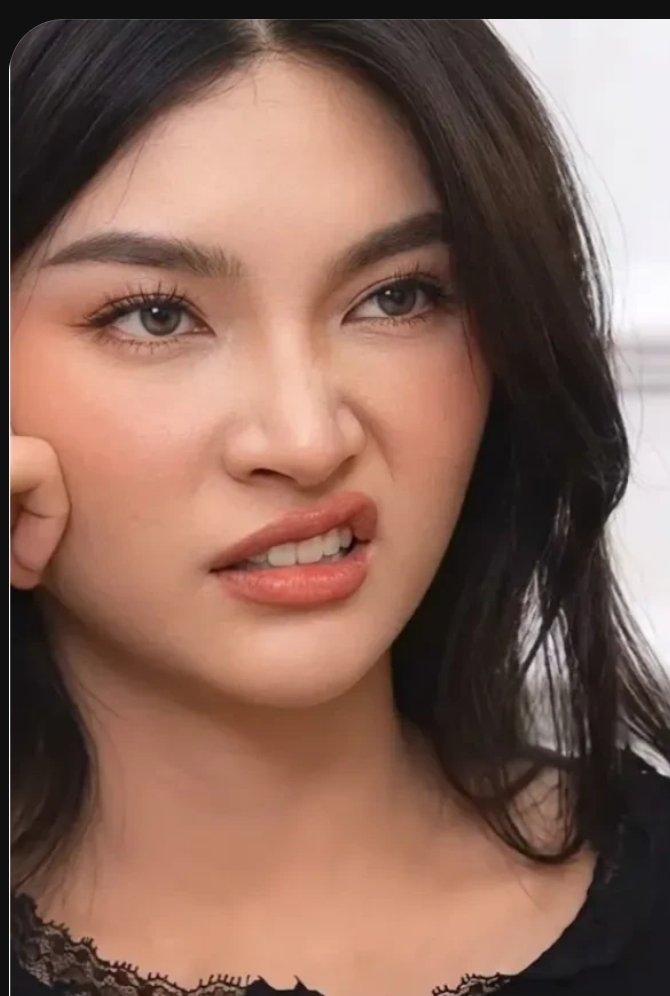 DaengMackie's tweet photo. @HumorJonTampan Ihhhh bang Jon jahat sih ? https://t.co/JEC2PTi2Ne