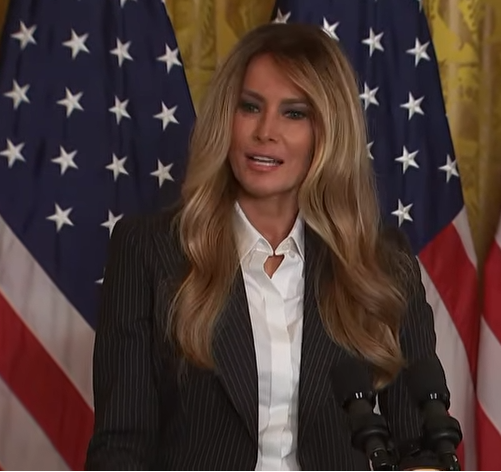 StunningMelani's tweet photo. So accomplished, so radiant, so sophisticated. A remarkable First Lady. ₊‧°𐐪♡𐑂°‧₊
#MelaniaTrump #FirstLady #StunningMelania #BestFirstLady @MELANIATRUMP https://t.co/uvD39gbpy2