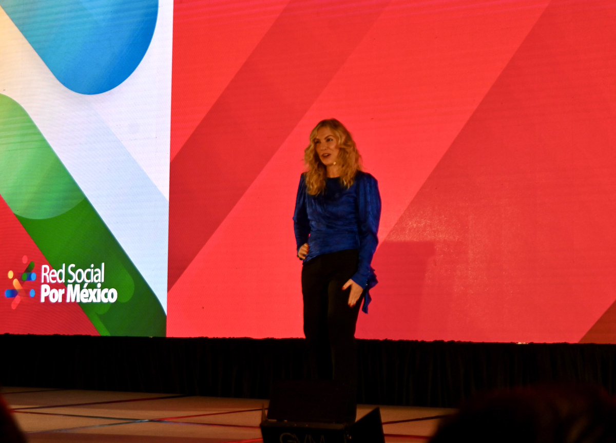 denisse_ugalde's tweet photo. Fue muy enriquecedor y motivante participar en el 1er. Encuentro de Organizaciones de la Sociedad Civil convocado por @redsocialpormx.

Estos espacios nos recuerdan que el cambio se construye cuando las personas deciden involucrarse, sumar esfuerzos y trabajar por el bien común. https://t.co/JEsOPBmZIu