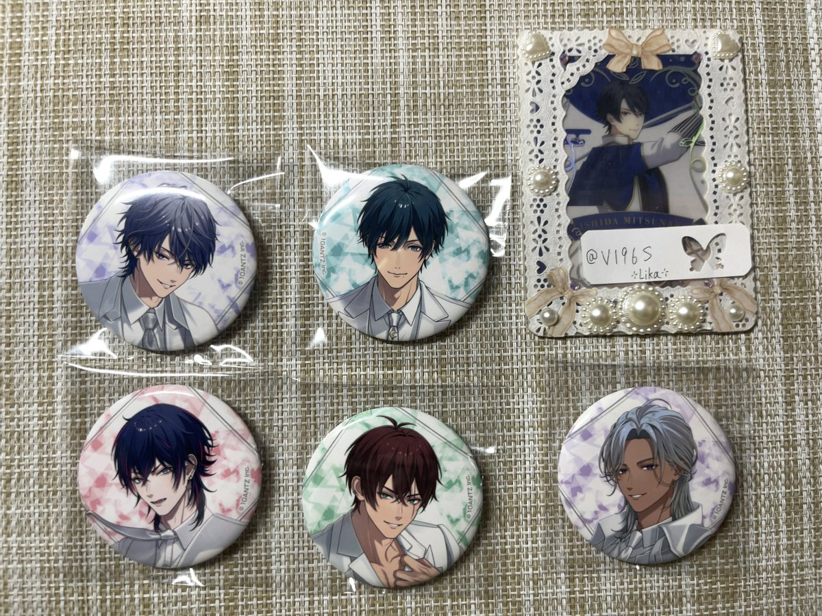 V196S's tweet photo. 【交換/買取/譲渡】戦アラ 3周年記念グッズ 缶バッジ チェキ 特典

譲)政宗 幸村 信長 謙信 小十郎 才蔵 佐助 元就

求)4枚目記載
謙信/三成/佑太郎/利家/小太郎/家康

一部推しですが、希望数達しましたため出しております。
郵送のみ
まとめての方優先

検索からもお気軽にお声掛けください。 https://t.co/1XylbU4C6t