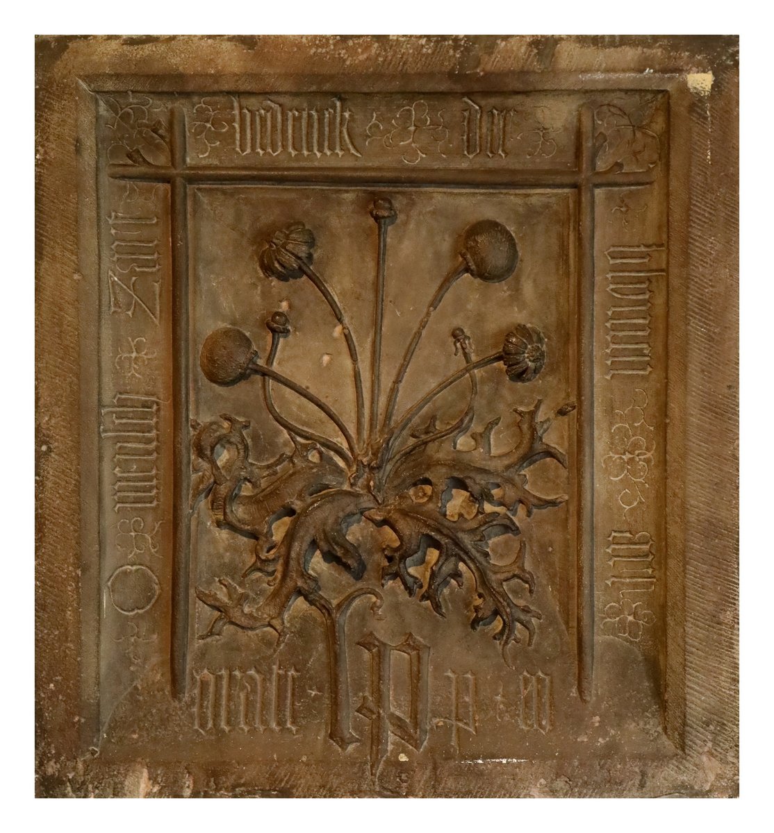 PaweRut98116786's tweet photo. "Człowieku kruchy, pomyśl o losie kwiatów, pomódl się za niego"

⬇️ "Epitafium z dmuchawcami", Strasburg 1470-80.

#Strasbourg #Wmuzeum #IntheMuseum https://t.co/K3EBDiQLpO
