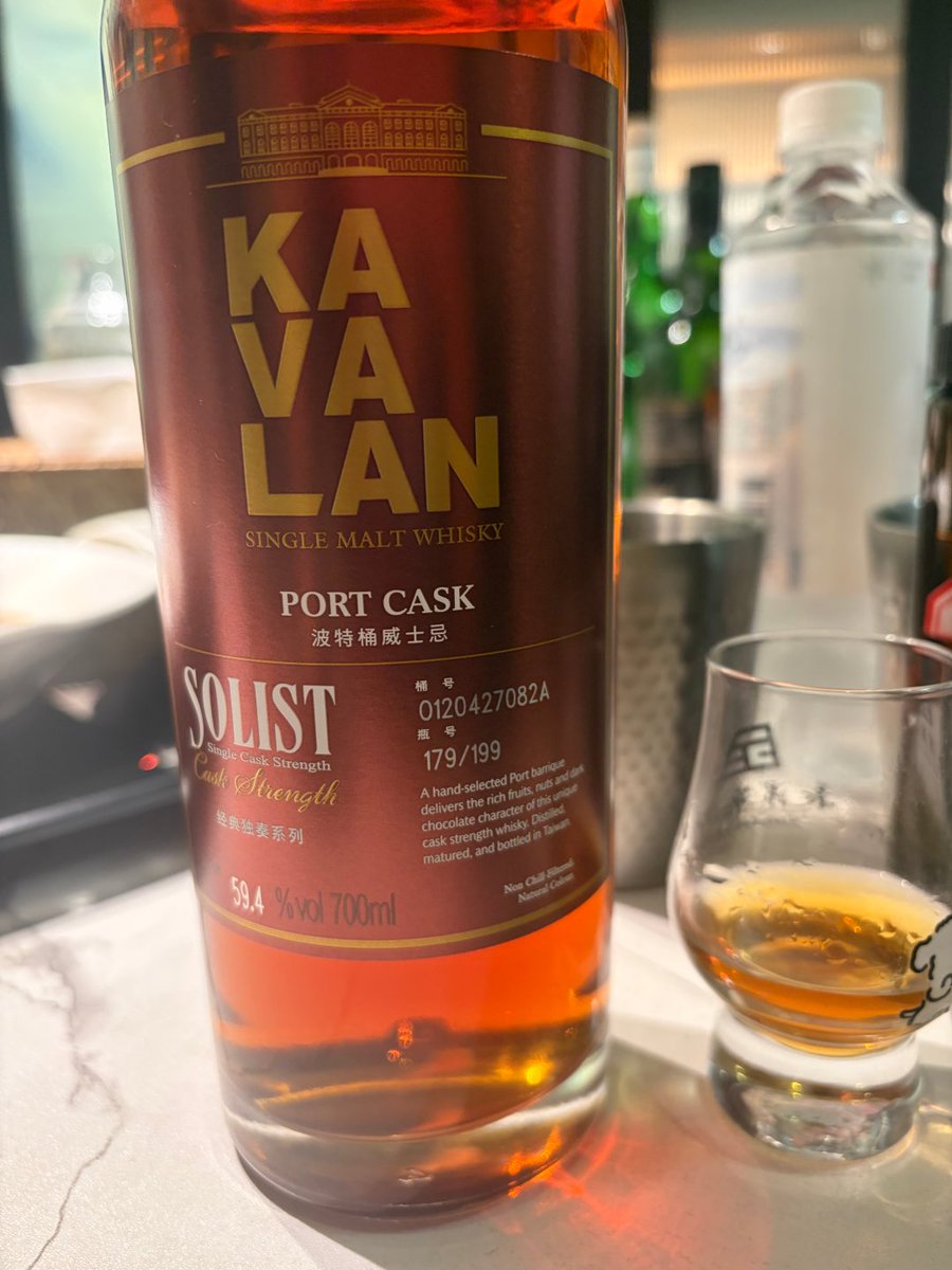 CheerfulQuinn's tweet photo. ウイスキーを飲み始めてもう2年になり、かなりいろいろなお酒を飲んできました。やはり自分に合うものが一番いいと感じることが多いです。 https://t.co/olUIgwUumn