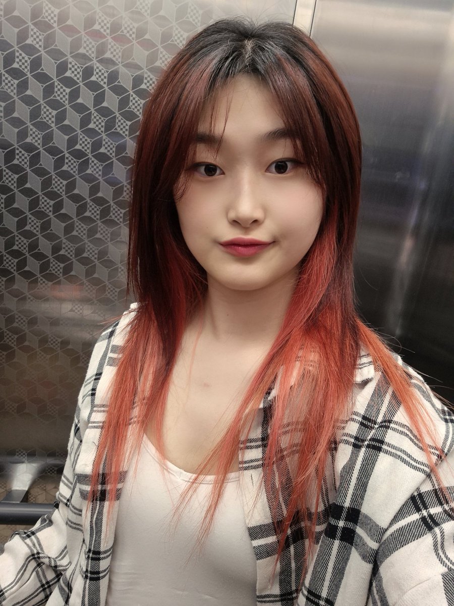 cos_dallyang318's tweet photo. <코스전    코스후>

흐리멍텅했다가 뚜렷해졋나 https://t.co/PZ119UMTlL