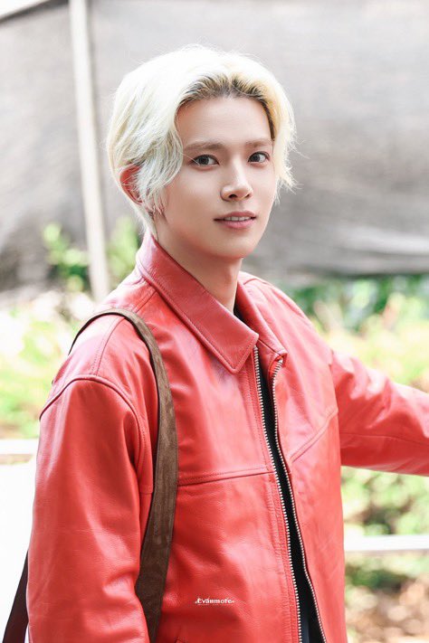 EVAN01ACE's tweet photo. OMG TODAY’S HEESEUNG AT KBS ?!? https://t.co/t605bVuPBg