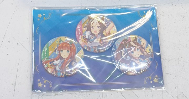 トウカイテイオー 缶バッジ 5thイベント 72個 中古雑貨】 □ウマ娘 スペシャルウィーク＆サイレンススズカ