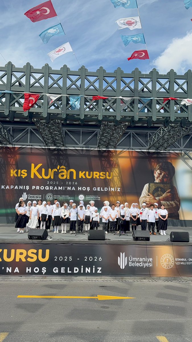 umraniyeilcemem's tweet photo. 📖 İlçemiz Ahmet Cevdet Paşa İlkokulu öğrencileri, İlçe Müftülüğü ve Ümraniye Belediyesi koordinesinde düzenlenen Kış Kur’an Kursları Kapanış Programı’nda sahne aldı.

Şube Müdürümüz Elif Gür’ün katıldığı programda öğrencilerimiz performanslarıyla büyük beğeni topladı.@tcmeb https://t.co/cH7jSkPcEG