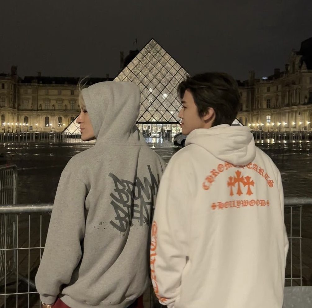 hellrock6ix's tweet photo. JM : หนีไปด้วยกันเถอะ
JN : ที่ไหน?
JM : ปารีส

ชอบรูปตอนแจมินเจโน่อยู่ปารีสที่สุดเลย เซตนี้ครบ 3 ปีแล้ว ยังอยากไปด้วยกันเหมือนที่พูดในไลฟ์มั้ยนะ https://t.co/Sna1pq78fk