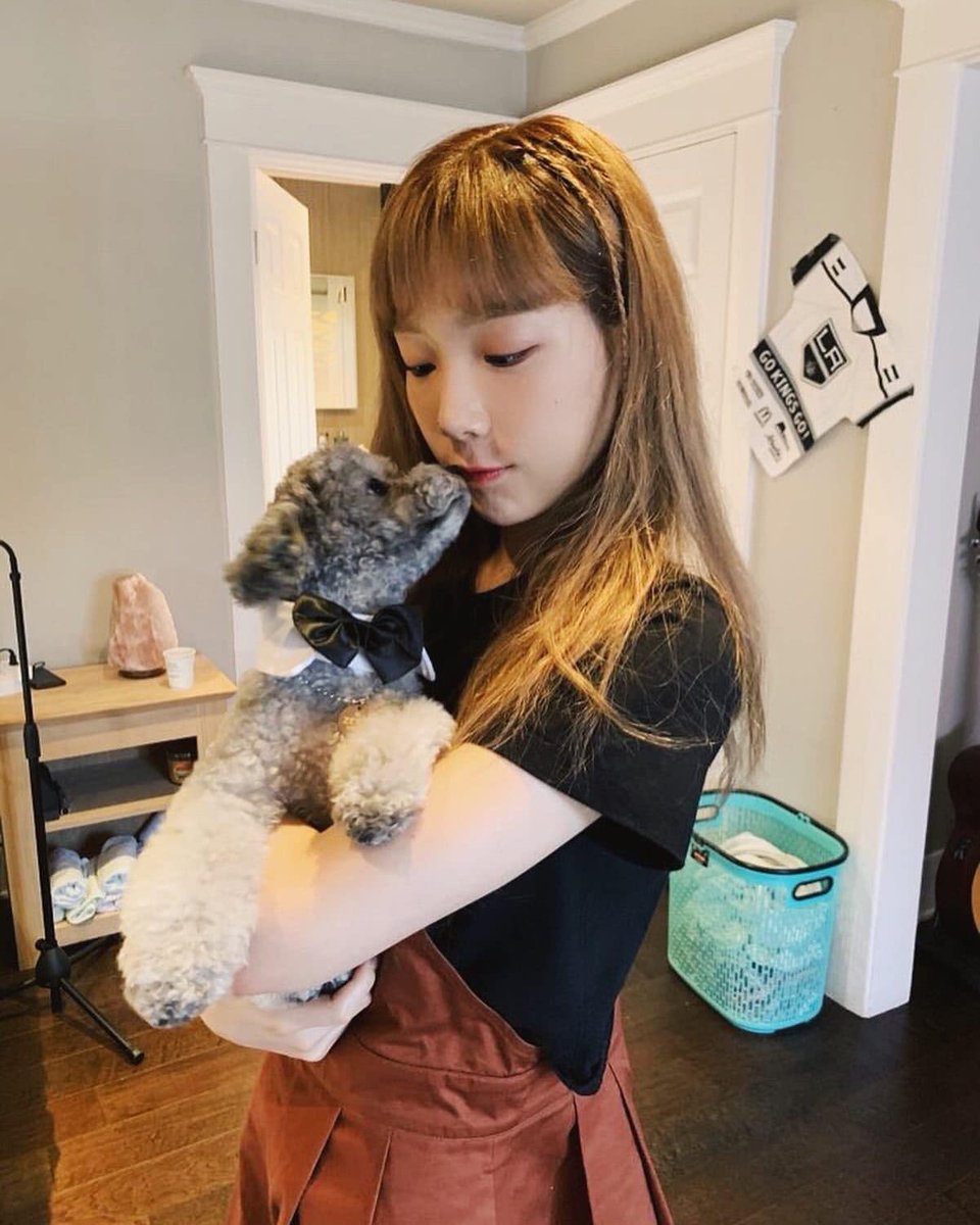 GuukiiG's tweet photo. Taengoo and Little Zero 💜~  
#태연 #TAEYEON #GirlsGeneration   
#Taengstagram https://t.co/SW70OF14Q5