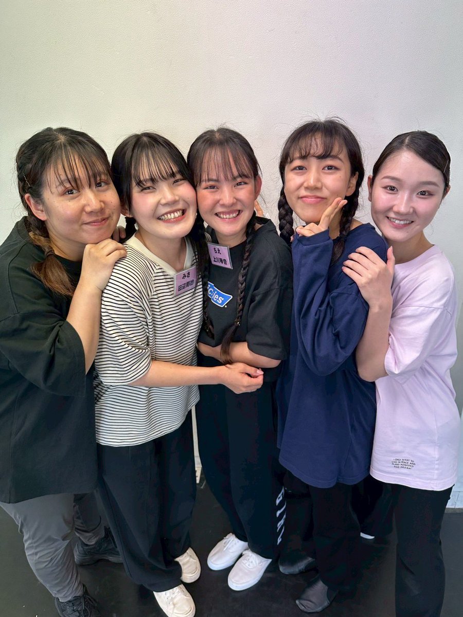 ngs730's tweet photo. 広島の女子高生から沖縄の学徒へ🌺

本日 #ひめゆり のお稽古に
再合流いたしました✨

みなさんに追いつけるよう頑張ります！！ https://t.co/dZl4TcLwob