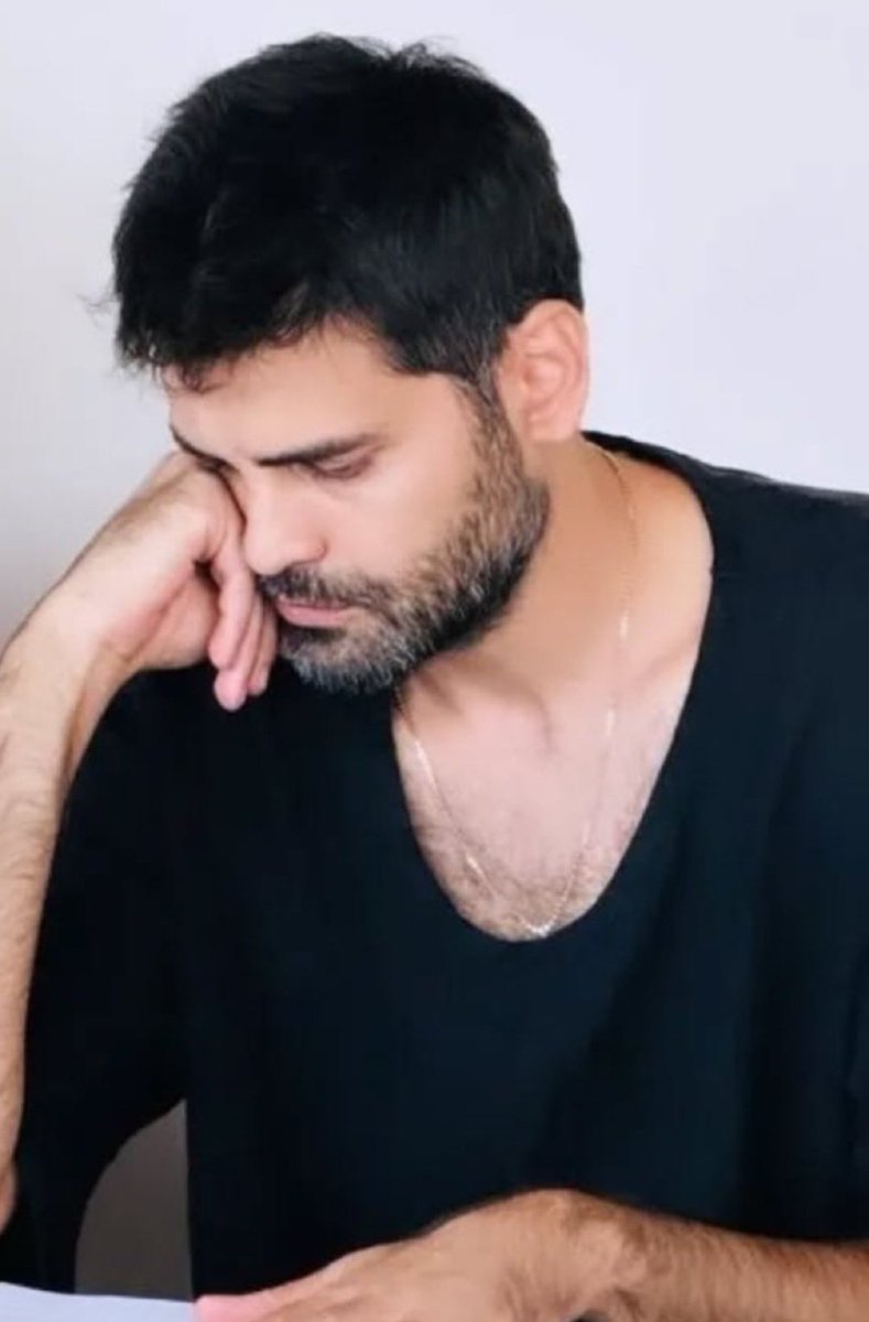 Sedacan94018428's tweet photo. @nergisalanmelek Günaydın canlar.
#ErkanMeriç https://t.co/n50NyJ1nXZ
