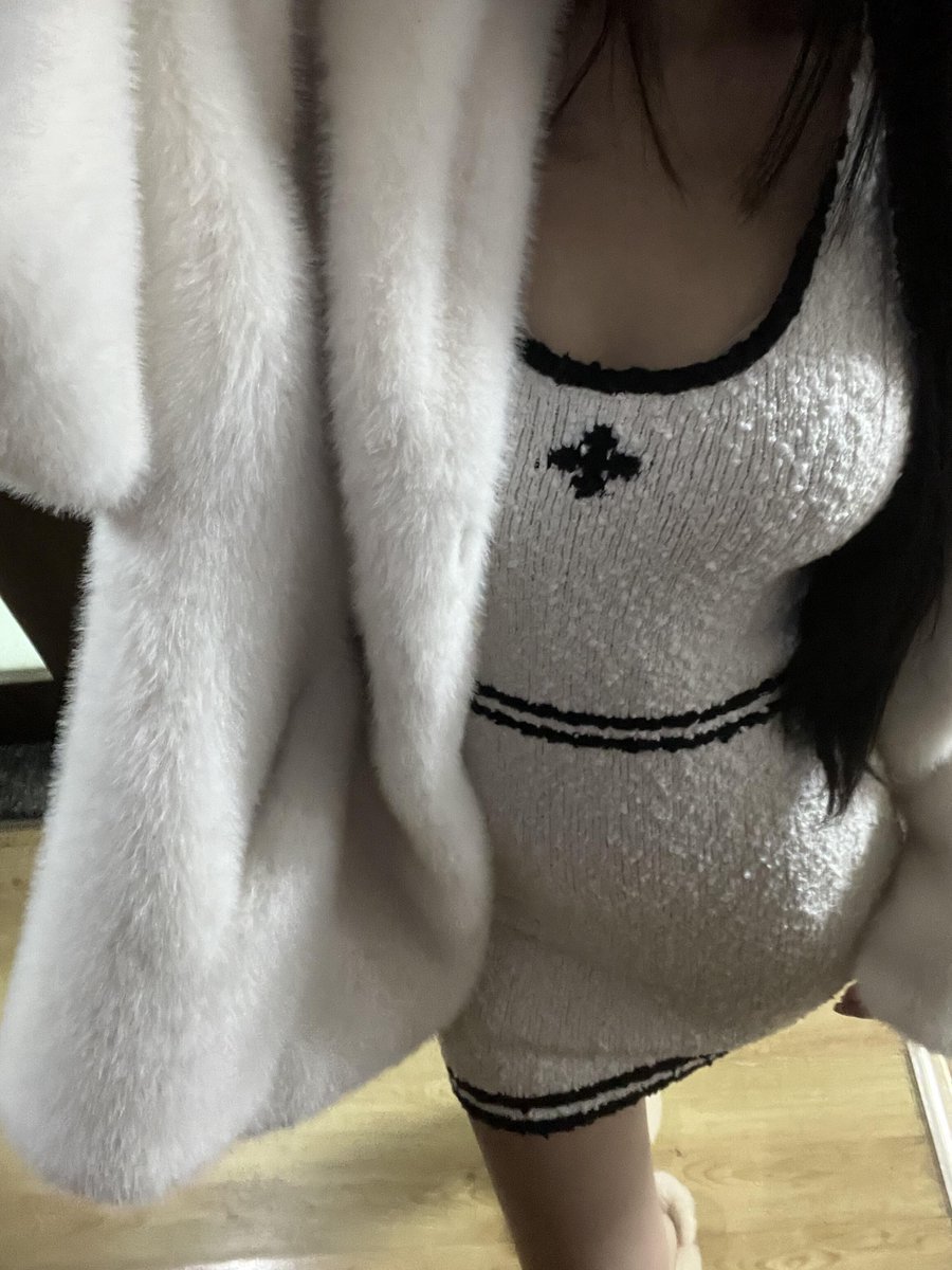 guestywd's tweet photo. 오늘의 ootd~
#디엠 #일상계_𝕏친소 https://t.co/oanGLbMpTw