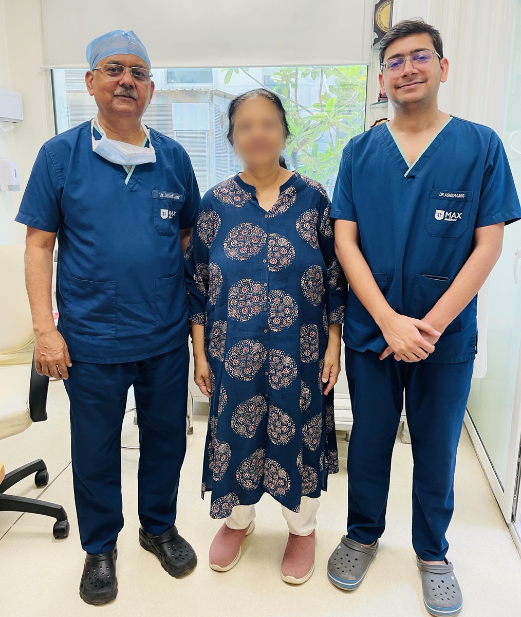 dranantkumar1's tweet photo. A Life-Saving Surgical Success Story
A giant 17 × 16 cm left adrenal tumor successfully removed .
Our team recently managed a highly complex case involving a massive left adrenal tumor closely attached to the spleen, splenic vessels, pancreas, and renal vessels. https://t.co/PmqJfOiQKP