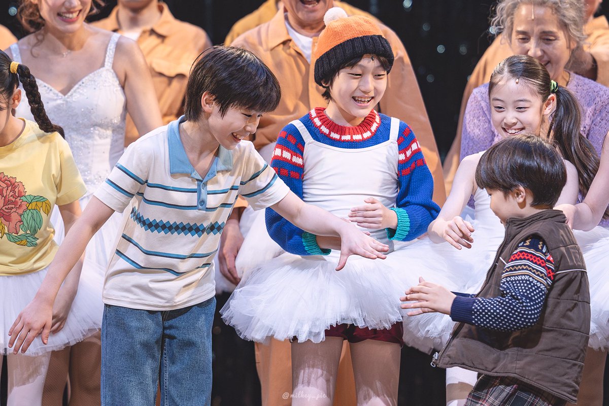 milkey_pic's tweet photo. 260525 빌리엘리어트

빌리 - #김우진
마이클 - #이서준
킬리 - #전재이
스몰보이 - #고이안 https://t.co/MfP8eLSEB8