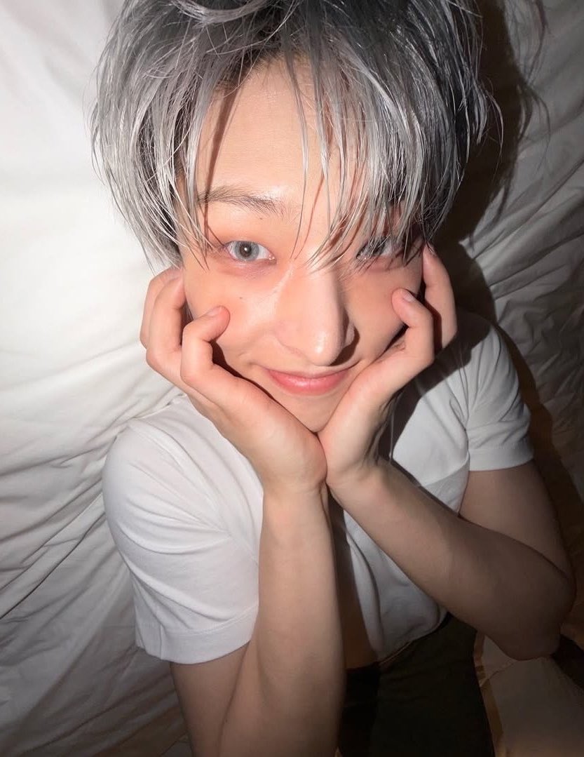kittymingi's tweet photo. me n mingi are smoking a blunt who wants to join the rotation https://t.co/8PN7Ryab55