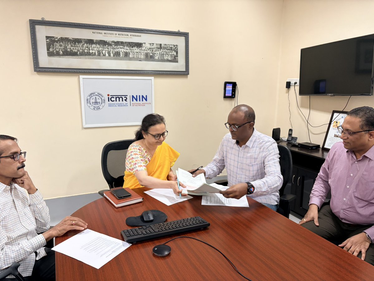 ICMRNIN's tweet photo. We signed a non-financial MoU with NatFirst @TruthInOfficial an INFUSE Innovation Award winner, to collaborate on research, food labelling, packaged &amp; ultra-processed foods, consumer awareness &amp; food literacy 
#INFUSE #FoodLabelling

@MoHFW_INDIA @ICMRDELHI @DeptHealthRes https://t.co/IXvRNRKzaC