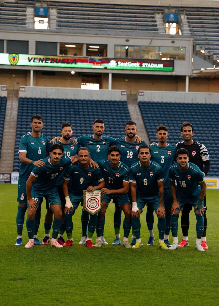 Iraqi_PLg's tweet photo. منتخب فاشل 
لاعبين عاديين و مزورين 

يجب إبعاد %70 من اللاعبين بعد كاس العالم و لازم إعمار حقيقيه من المحليين و كل مغترب مو زين يجب إبعاده https://t.co/K7BRpTxQTd