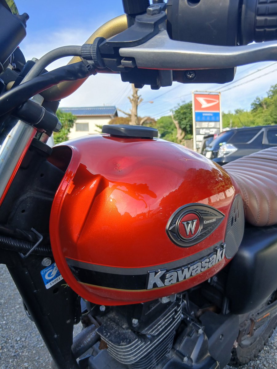 tol_110's tweet photo. #バイク売ります

W175カフェ

エンジン実働で自賠責ものこっている現役個体です

あいにくの転倒歴あり
コケ傷あるので格安出品

予価15万円

こちらは神奈川県横須賀市
お近くなら実費にて配送も可能です https://t.co/py0avrk6zT