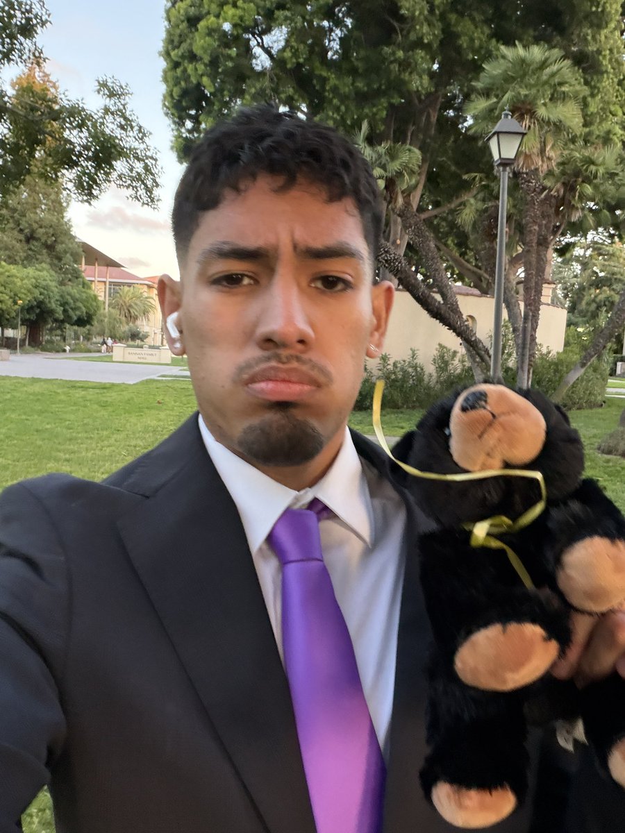 CeaserSaled's tweet photo. Me and a bear https://t.co/GklDjB7pfH