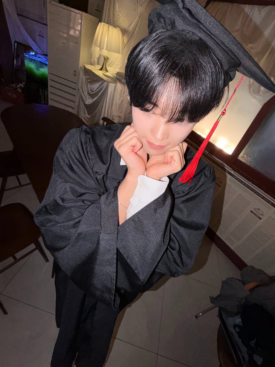 idntt_cosmo's tweet photo. 붐업 👍

#idntt #아이덴티티
#김도훈 #kimdohun https://t.co/8AzVznNhNz