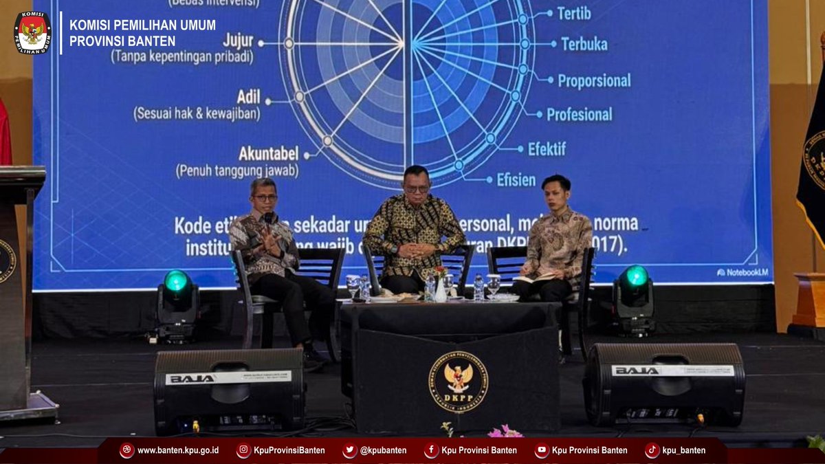 kpubanten's tweet photo. Anggota KPU Provinsi Banten, Akhmad Subagja dan Aas Satibi, mengikuti kegiatan Diseminasi Penguatan Kapasitas Tim Pemeriksa Daerah (TPD) yang diselenggarakan oleh Dewan Kehormatan Penyelenggara Pemilu (DKPP) Republik Indonesia di Kota Mataram, Provinsi Nusa Tenggara Barat. https://t.co/O7aZ7difrS